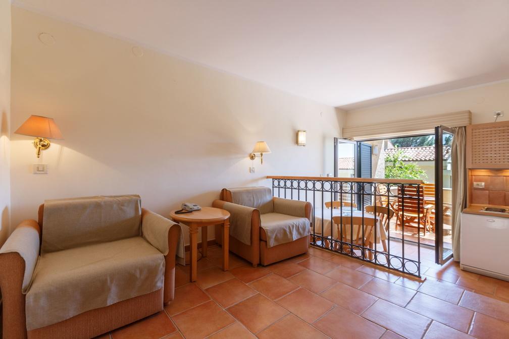 APARTMENTS BELLEVUE PLAVA LAGUNA POREC (Croatia) - from £ 39 | HOTELMIX